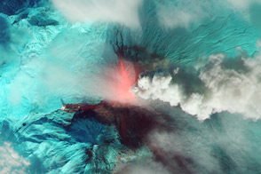 Klyuchevskaya Erupts