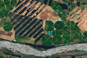 New Zealand: Where River and Winds Weave